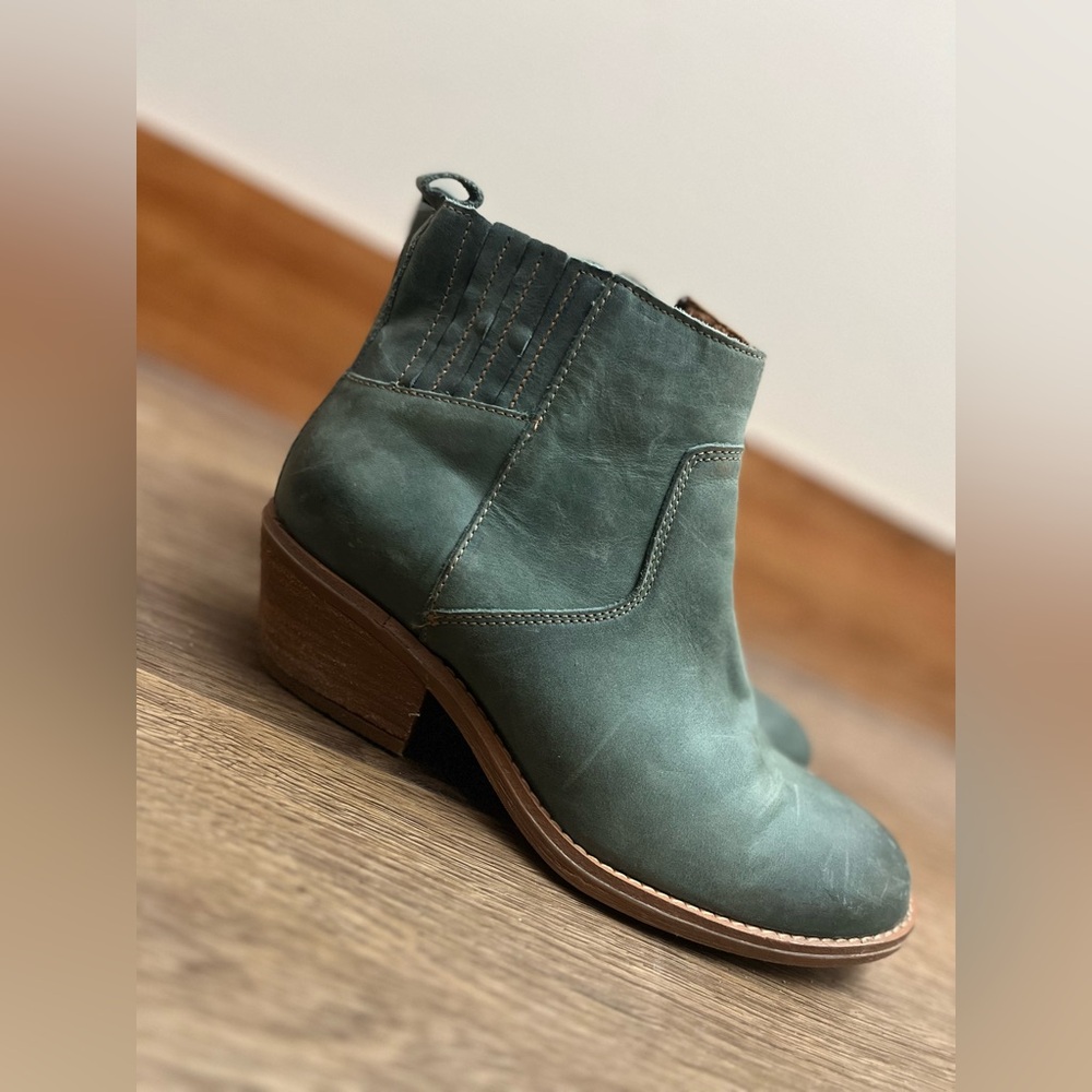 Sofft Teal Leather Ankle Ardmore Booties - Picture 6 of 9